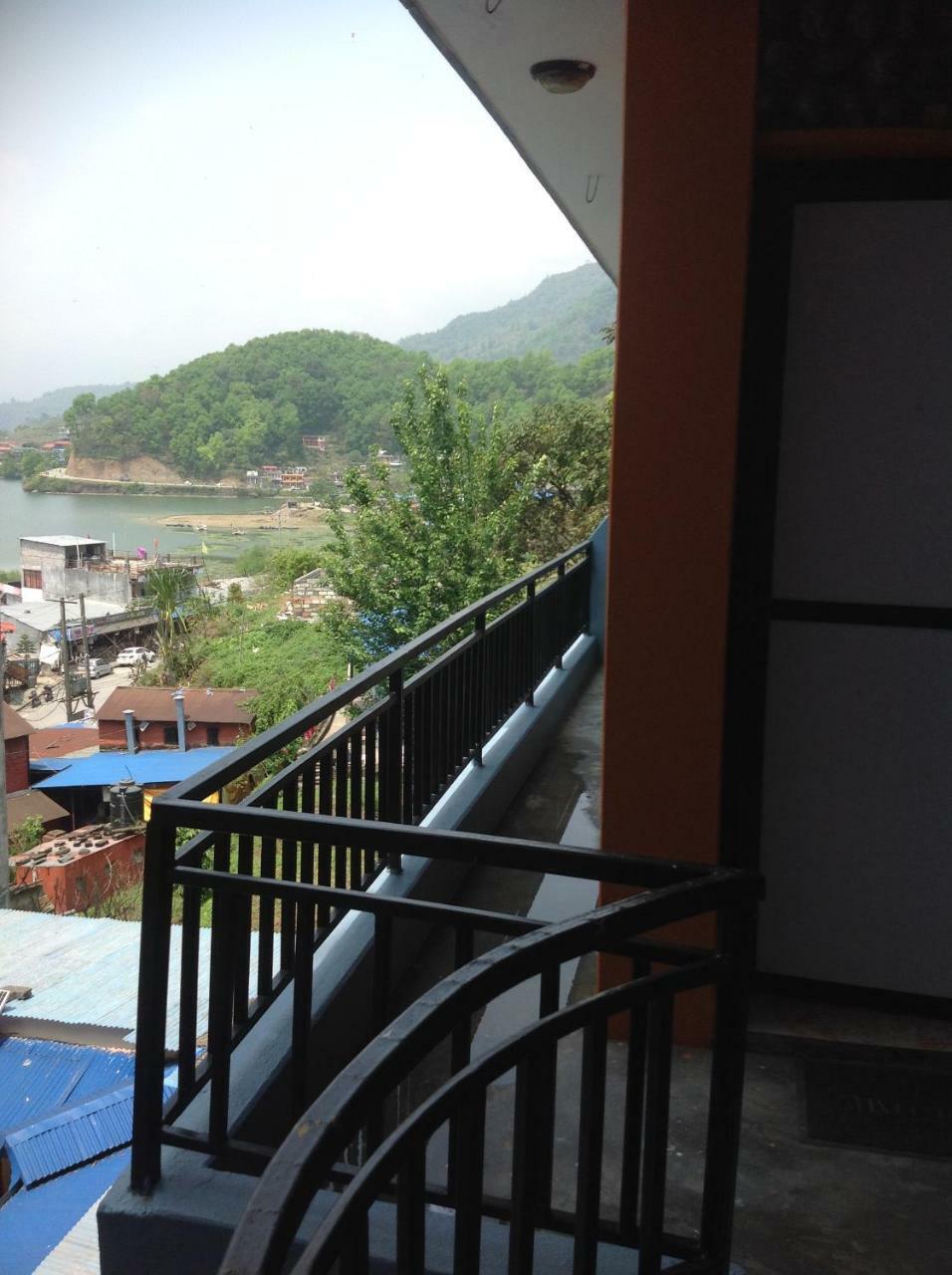 Hotel Direction Pokhara Extérieur photo