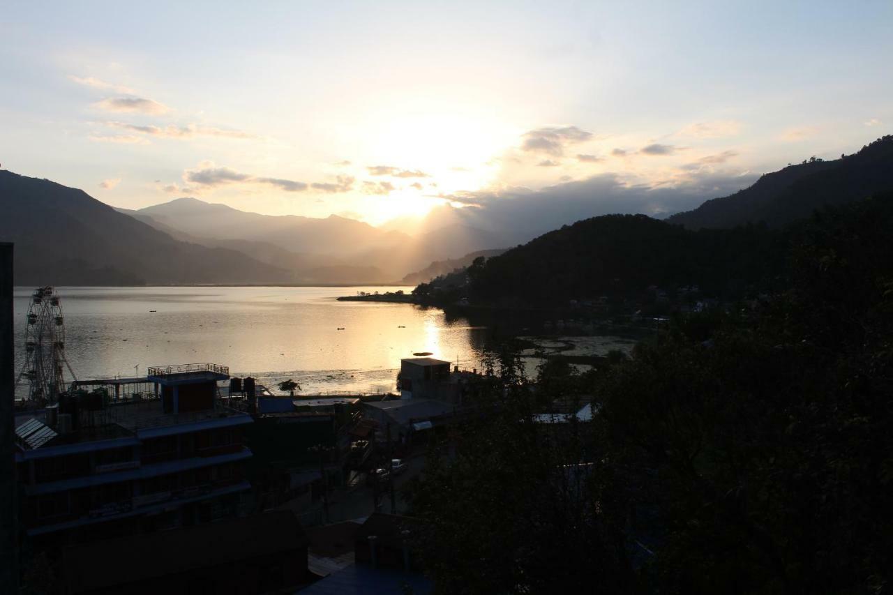 Hotel Direction Pokhara Extérieur photo