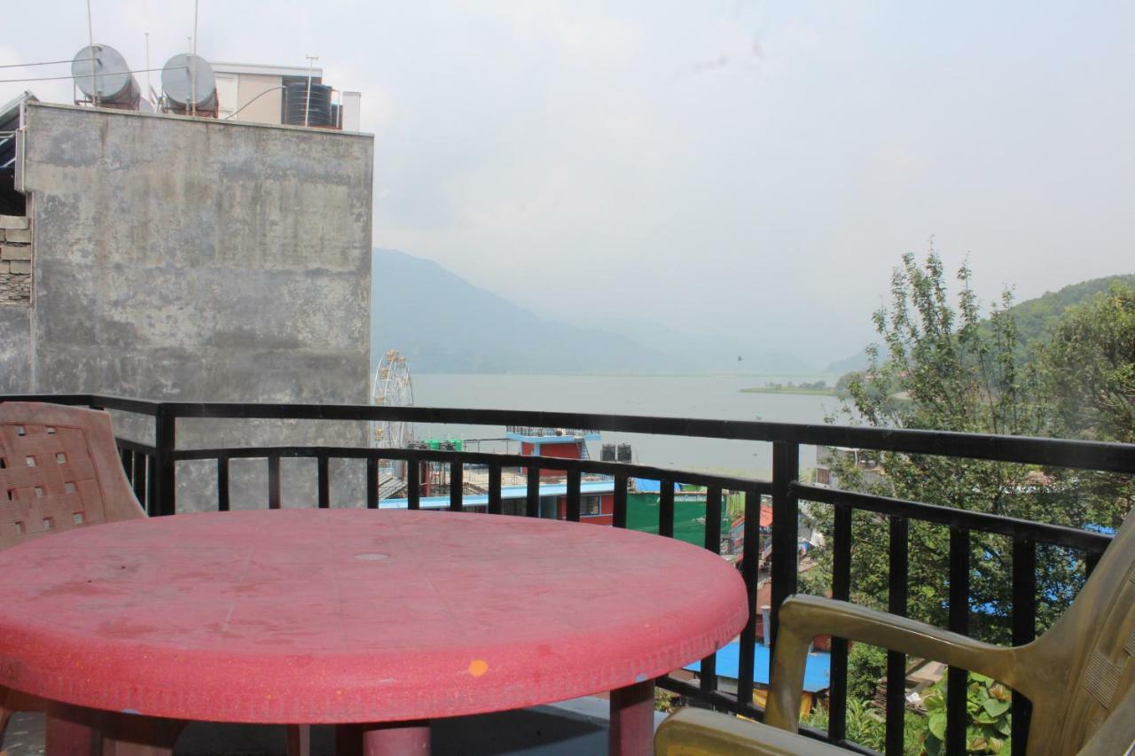 Hotel Direction Pokhara Extérieur photo