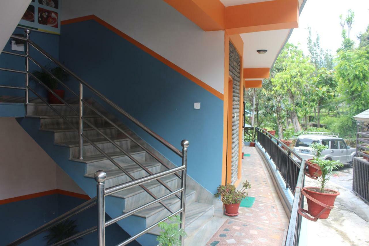 Hotel Direction Pokhara Extérieur photo
