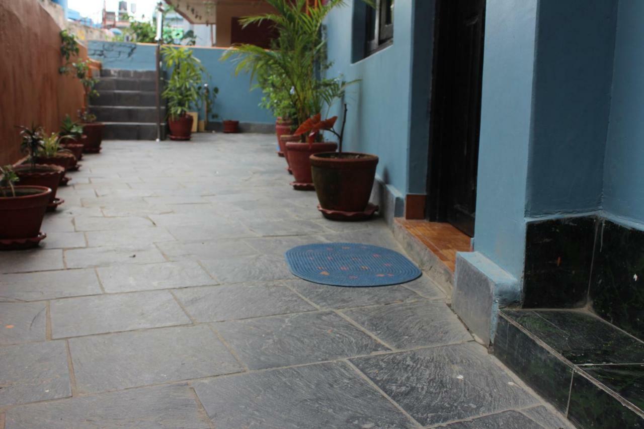 Hotel Direction Pokhara Extérieur photo