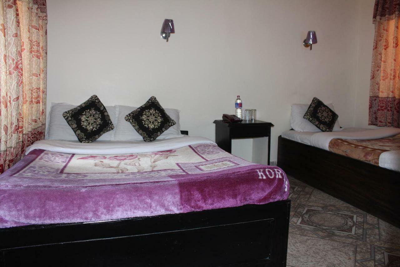 Hotel Direction Pokhara Extérieur photo